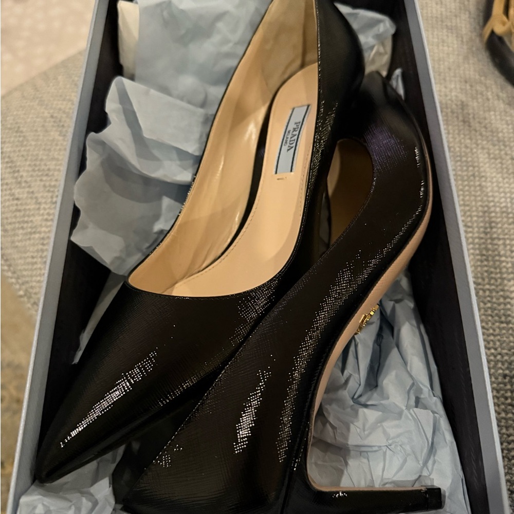 PRADA Calzature Donna Vernice Nero Black Patent Heel NEW with box